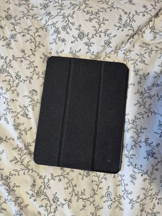 Etui Spigen Urban Fit - Apple iPad Pro 11" (2022/2021/2020/2018)