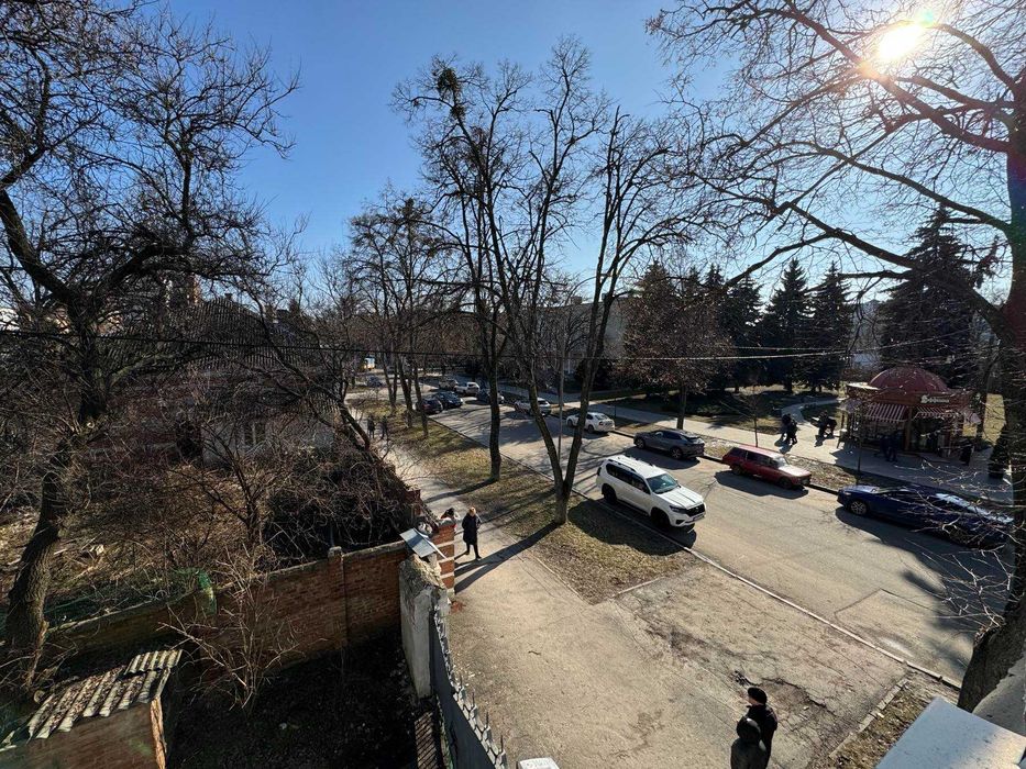 Двокімнатна квартира в Центрі з ремонтом та індивідуальним опаленням