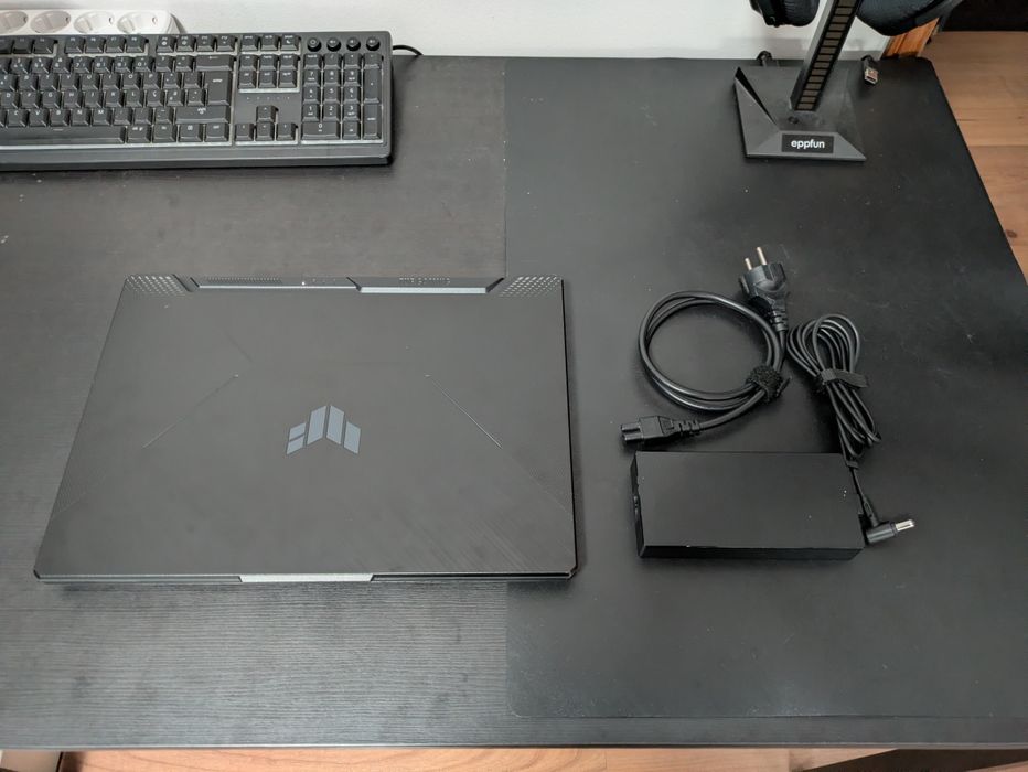 Portátil Gaming ASUS TUF F15 (RTX 3050 / i5 11th / 16GB RAM / Win 11 Pro) – Como Novo