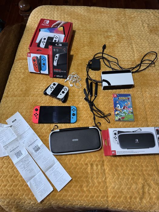 Nitendo switch oled +extras