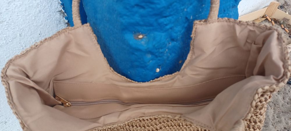 Bolsa /mala  de palhinha forrada com fecho e