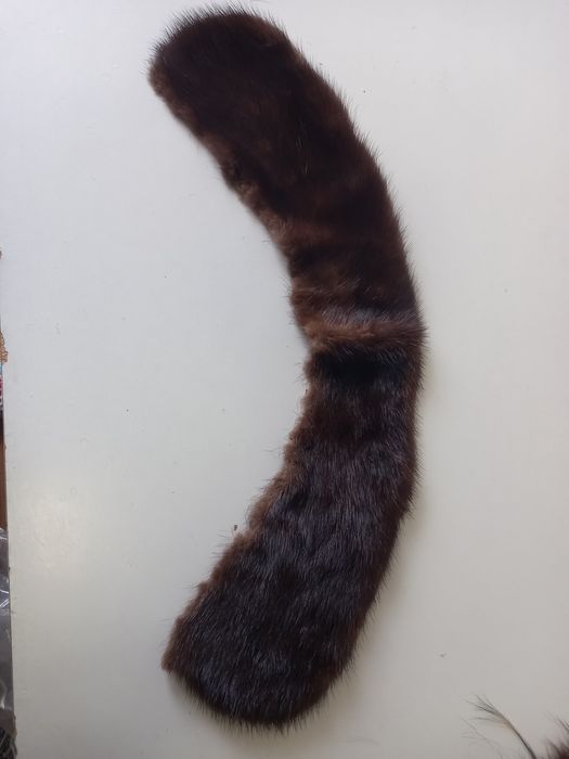 Меховые воротники,манжеты и остатки меха
