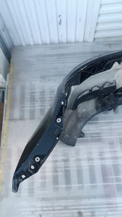 Vendo parachoque de frente Mercedes C Class W 204 ano 2007