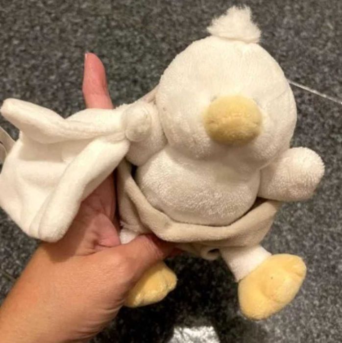 Peluche Pintainho primeiros brinquedos bebés