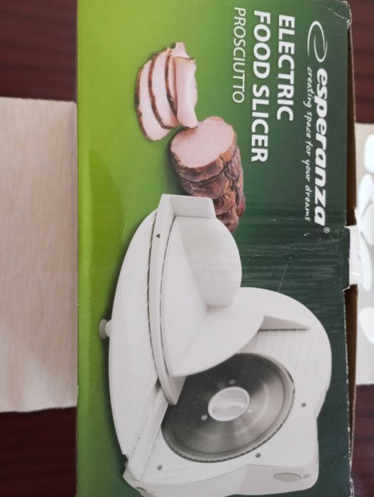 Fiambreira
Máquina de Corte em Fatias Esperanza EKM017W