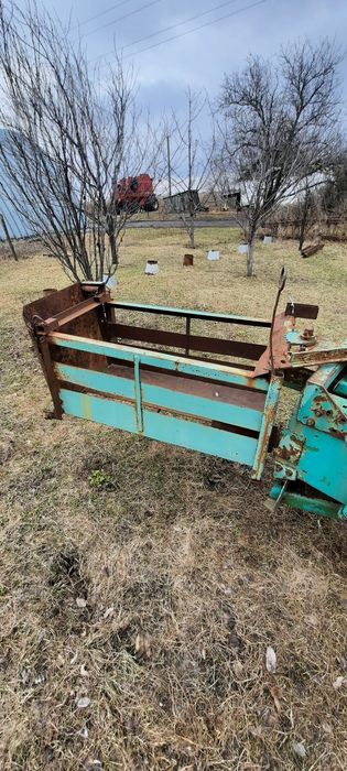 Продам прес подборщик Джон дир