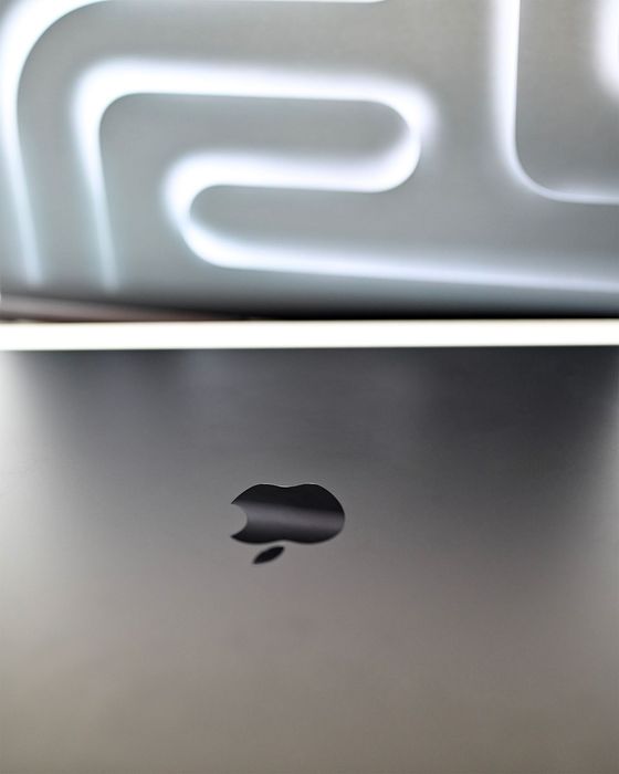 Macbook Pro M3 16 polegadas - Igual a Novo