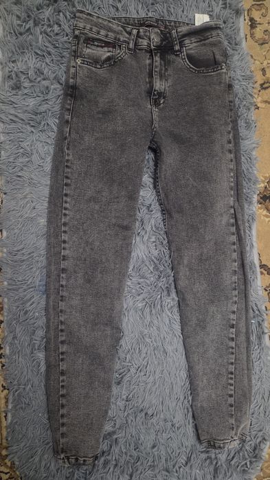 Джинси  жіночі модні