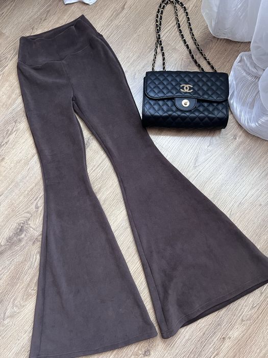 Флісові шоколадні штани кльош