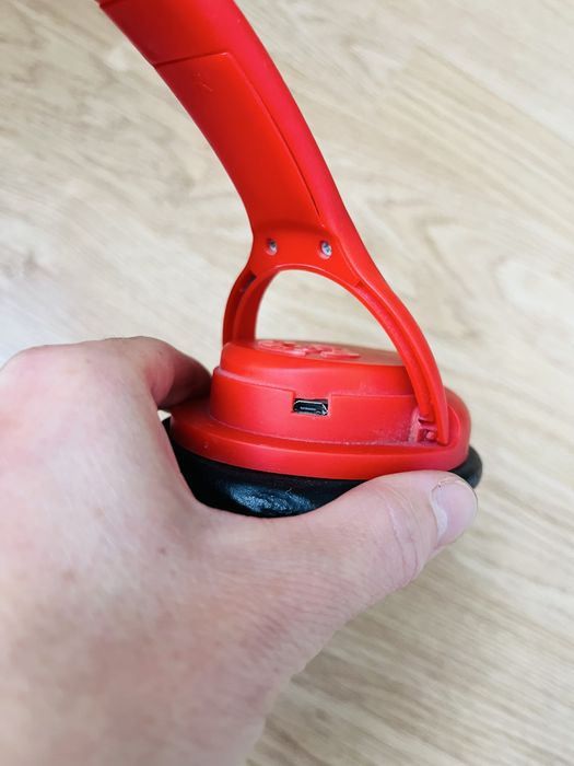 Наушники  Bluetooth KINDER