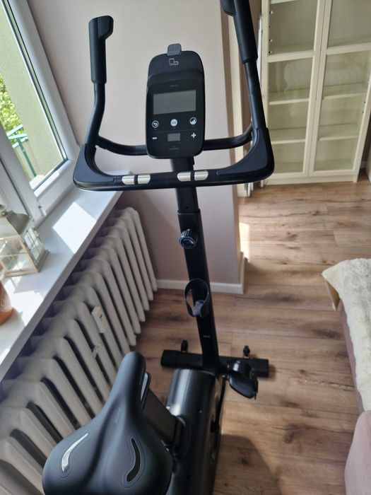 Rower stacjonarny Domyos EB900 B samozasilający