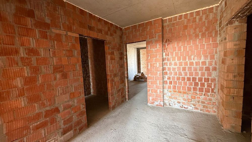 Продаж 2-кім. квартири 65 м²/вул. Миколайчука, 38/Орлика/Галжитлобуд