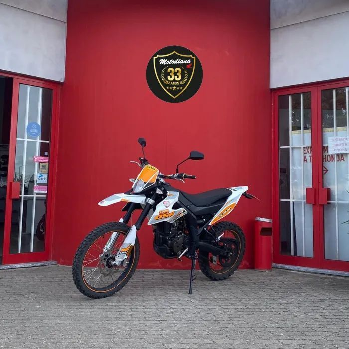 UM DSR EX 125