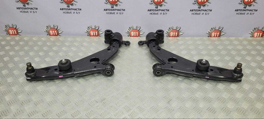 Важелі в наборі оригінальних деталей для Mazda CX9