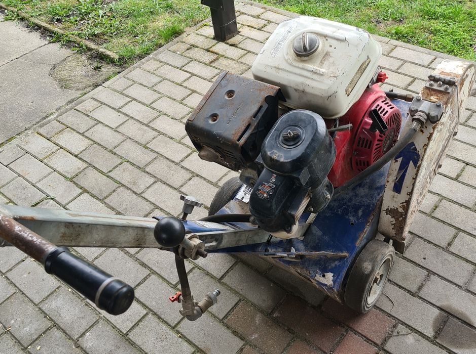 Piła przecinarka do asfaltu betonu