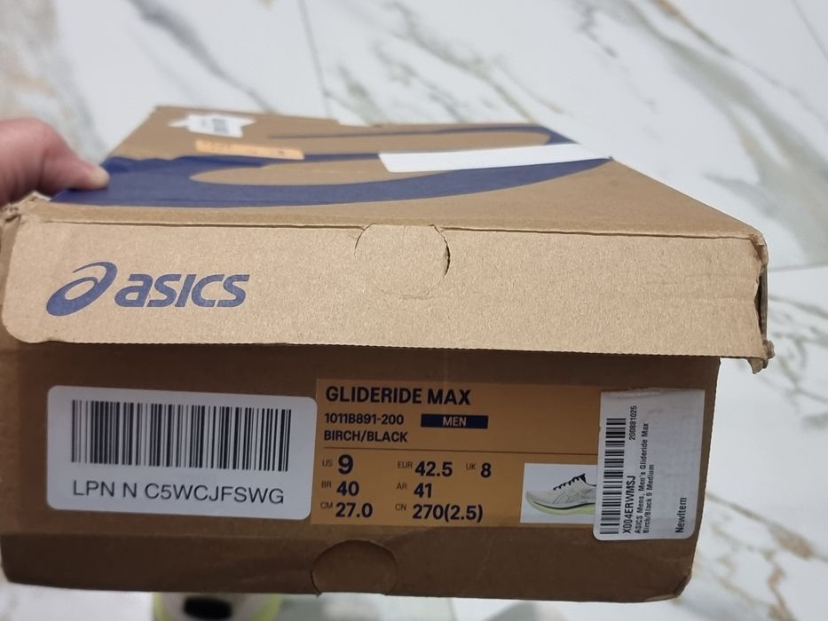 Оригінал 100% чоловічі кросівки asics GlideRide Max  eur 42.5