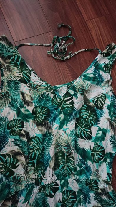 Wakacyjna sukienka na lato r.M w liście rayon