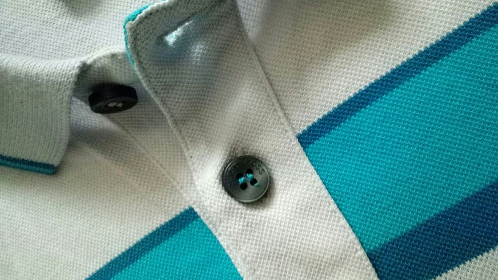 Продам поло футболку Hugo Boss