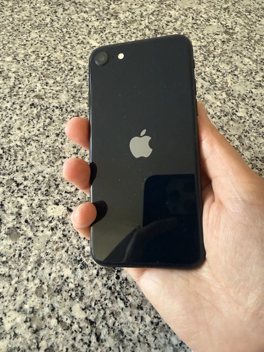 IPhone SE 64GB (2022)