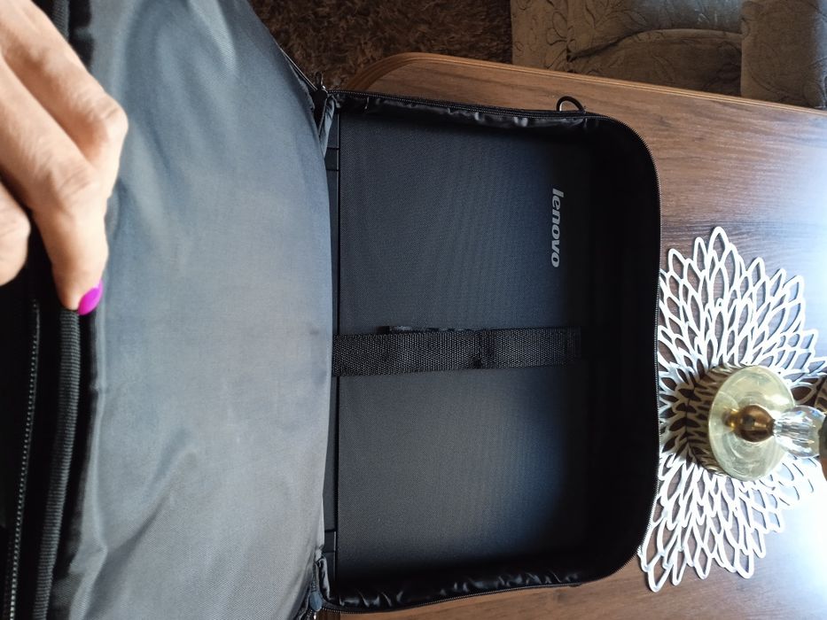 Laptop Lenovo komputer