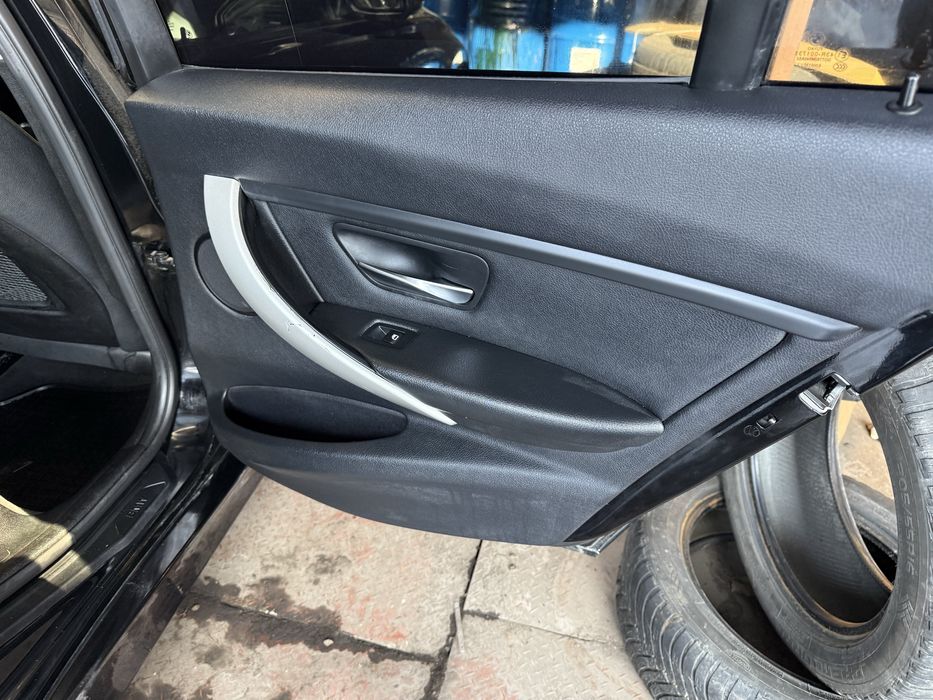 Продам Bmw 328i 2013р Легкі пошкодження