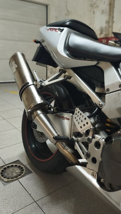 Honda cbr 929  aceito troca super motard etx