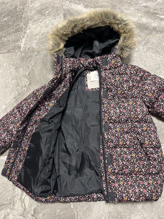 Куртка зимова для дівчинки розмір 116
