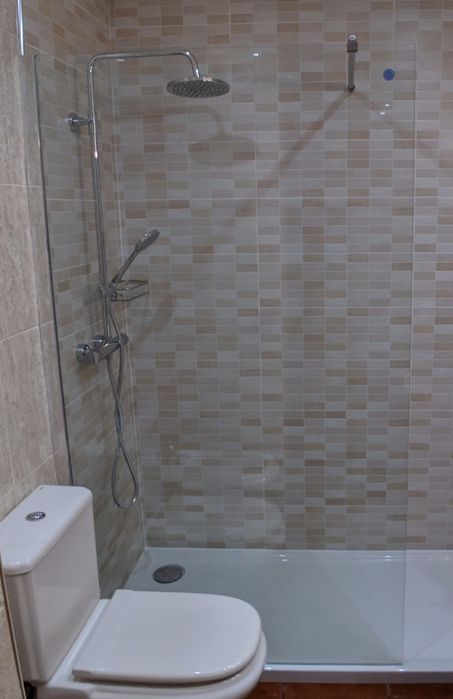 Resguardo de base de chuveiro