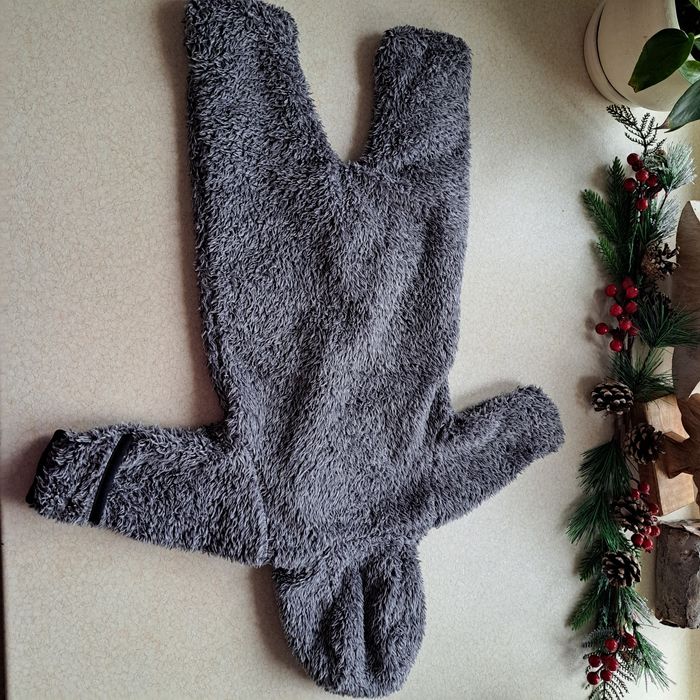 Kombinezon niemowlęcy r.50/56