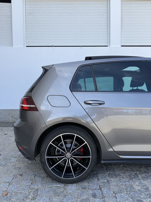 Volkswagen Golf 7 GTI foto 2