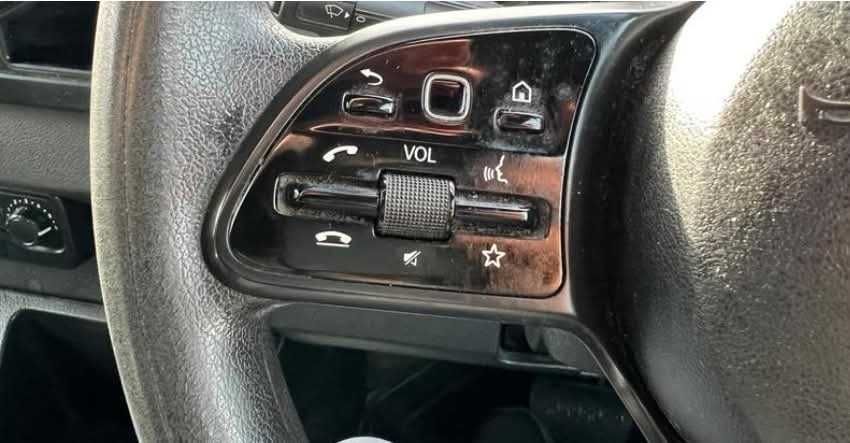 Auto Laweta  Mercedes Sprinter  316 CDI, automat. Anglik