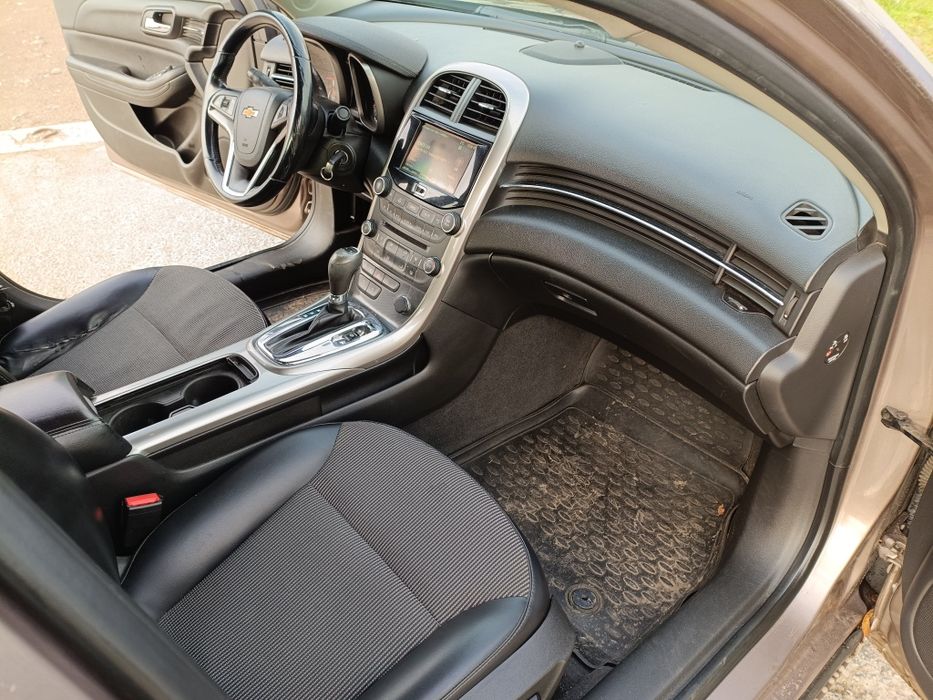 Шевроле малібу газ