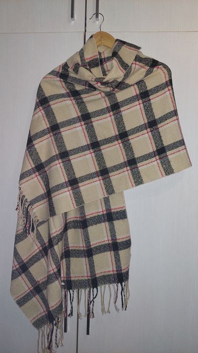 Szal jesienny,zimowy,wiosenny