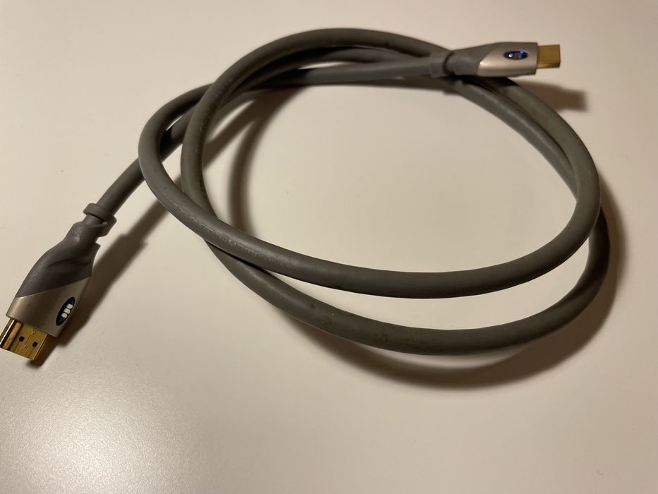 Cabo HDMI dourado