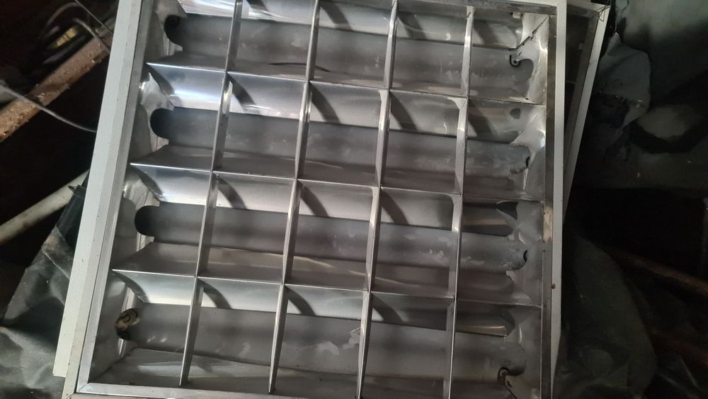 Светильник. В хорошем состоянии