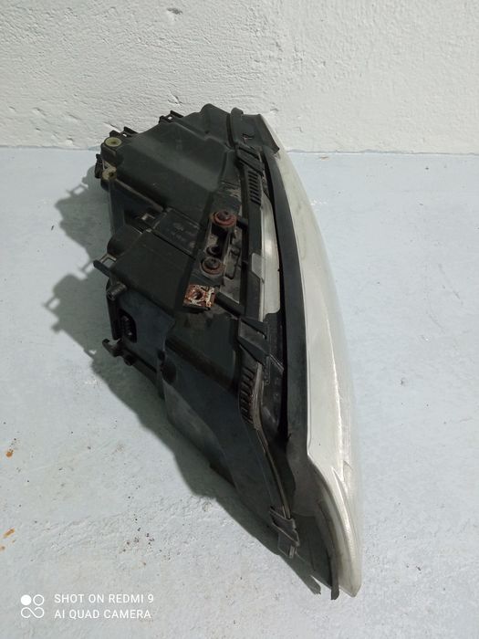 Farol esquerdo Audi A8 D3 de 2003 a 2005