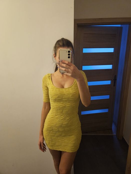 Sukienka Bershka