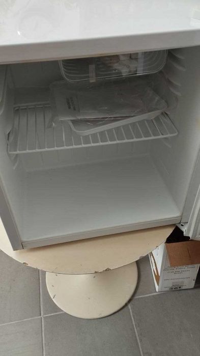Frigorífico Mini Bar Philco 46L Novo em Caixa
