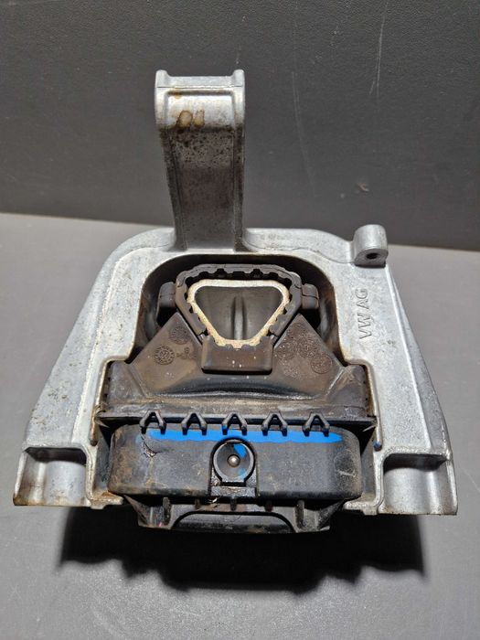 Подушка двигателя правая Volkswagen Atlas 3.6 2020 2021 2022 2023 2024