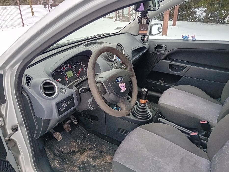 Sprzedam Ford Fiesta 2005r 1.3