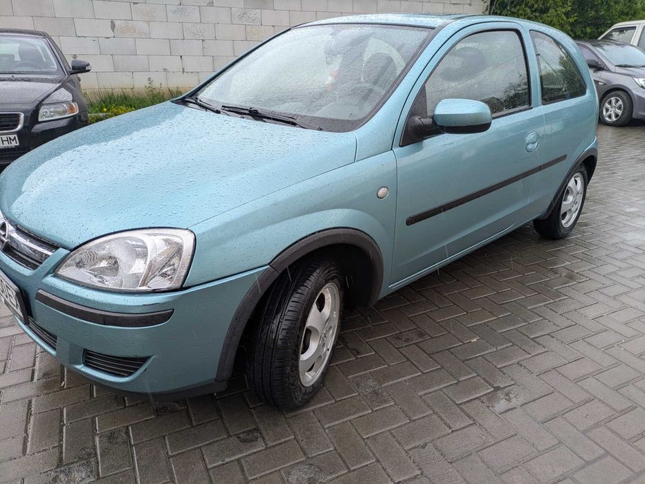 Автомобіль Опель корса