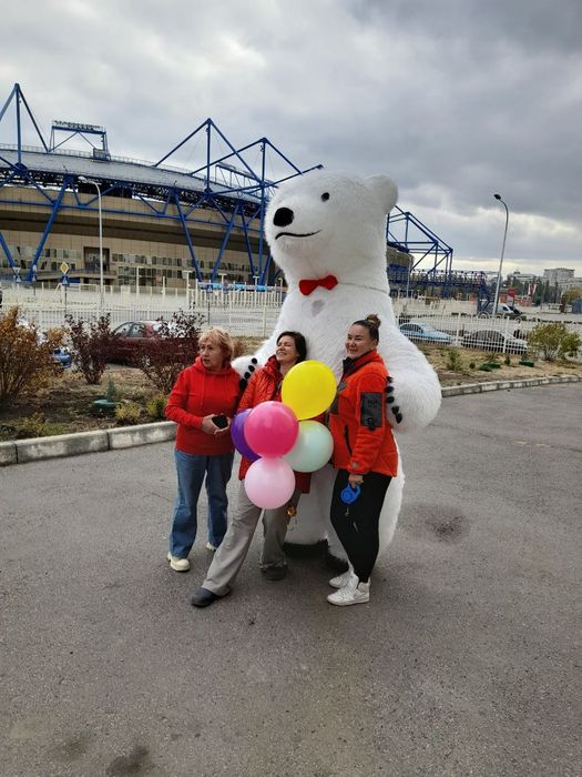Харків привітання від медведика та банди(панда,зайчик,Кінг Конга)