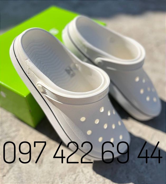 Off Court Clog Crocs Унісекс Crocs 5 кольорів