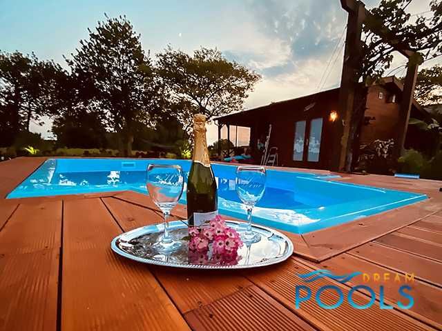 Basen poliestrowy 5,5x2,8x1,4m skimmer, 2 sysze, filtracja akcesoria