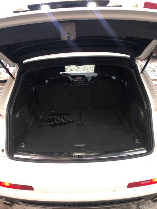 Audi q7 4,2 s line