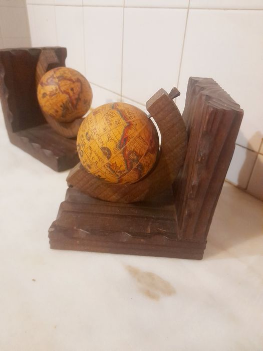 Conjunto de 2 Globos Suportes de Livros Decorativos