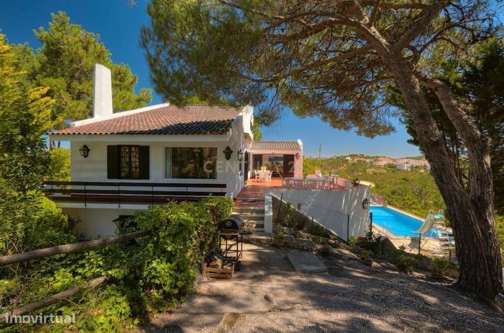 Moradia de charme e quinta  T4 em Sesimbra (Castelo) com Vista Panorâ