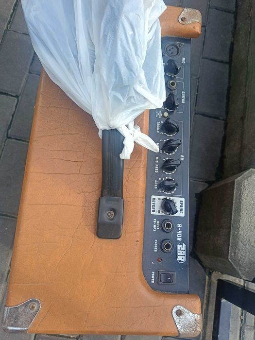 Piecyk do gitary Zar  A-40R