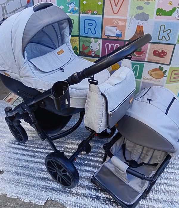 Продам дитячу коляску Nami 2 блока полний комплект.