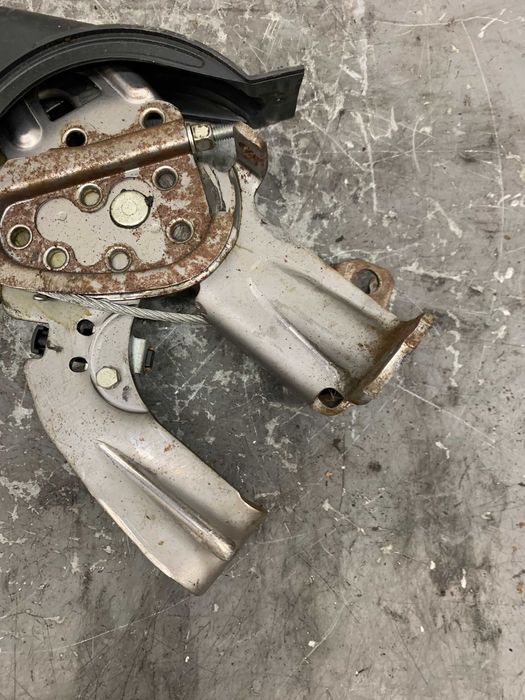 Suzuki Swift MK6 Dźwignia Hamulca Ręcznego